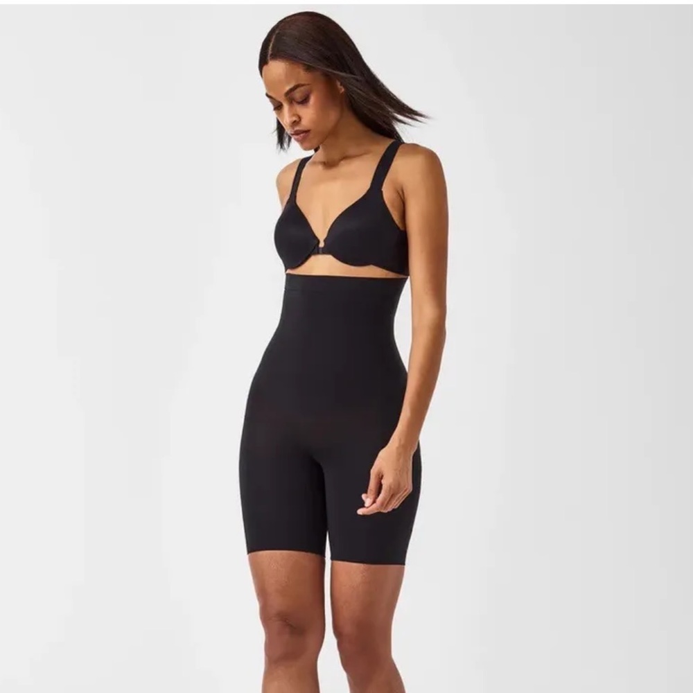 SPANX HIGHER POWER SHORT IN STORES